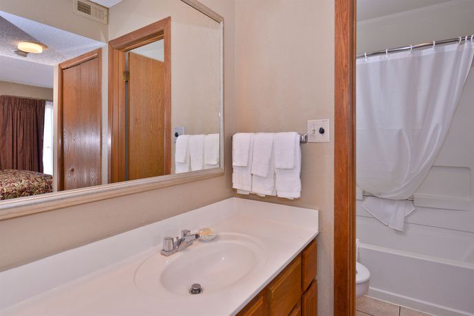 Imagen de los interiores del Hotel MainStay Suites Springfield South - Battlefield Rd. Foto 13