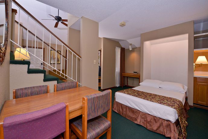 Imagen de los interiores del Hotel MainStay Suites Springfield South - Battlefield Rd. Foto 16