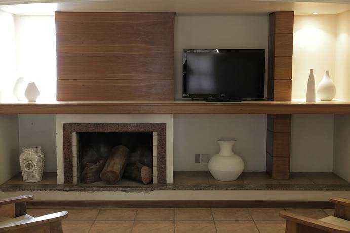 Imagen de los interiores del Hotel Mainardi. Foto 12