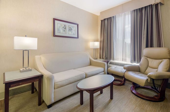 Imagen de la habitación del Hotel Mainstay Suites Airport. Foto 6