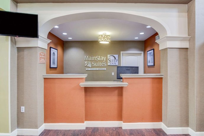 Imagen de los interiores del Hotel Mainstay Suites At Pga Village. Foto 17
