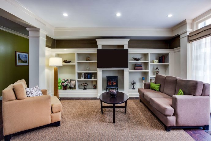 Imagen de los interiores del Hotel Mainstay Suites At Pga Village. Foto 18