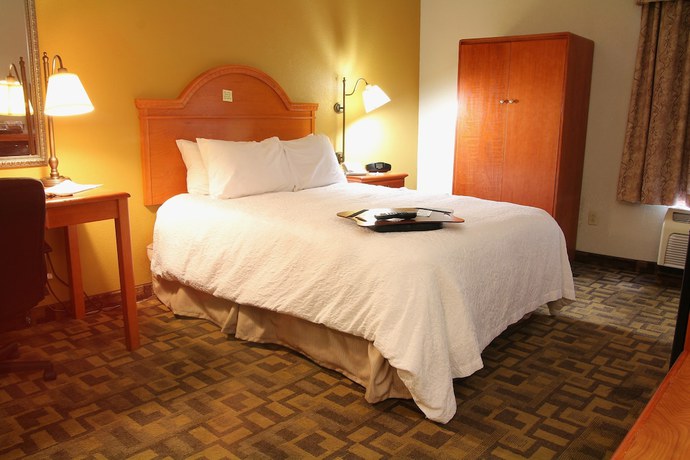 Imagen de la habitación del Hotel Mainstay Suites Bourbonnais - Kankakee. Foto 8