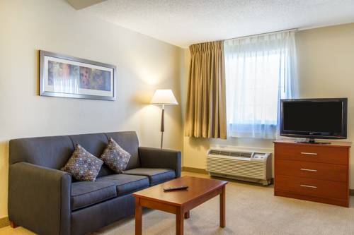 Imagen de la habitación del Hotel Mainstay Suites Brentwood. Foto 7