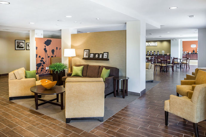 Imagen de la piscina del Hotel Mainstay Suites Cartersville - Emerson Lake Point. Foto 16