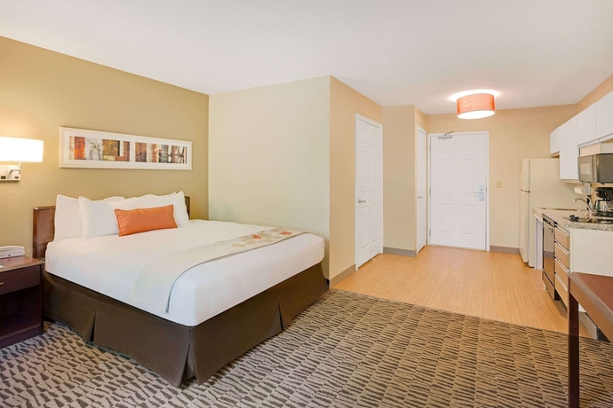 Imagen de la habitación del Hotel Mainstay Suites Charlotte - Executive Park. Foto 8