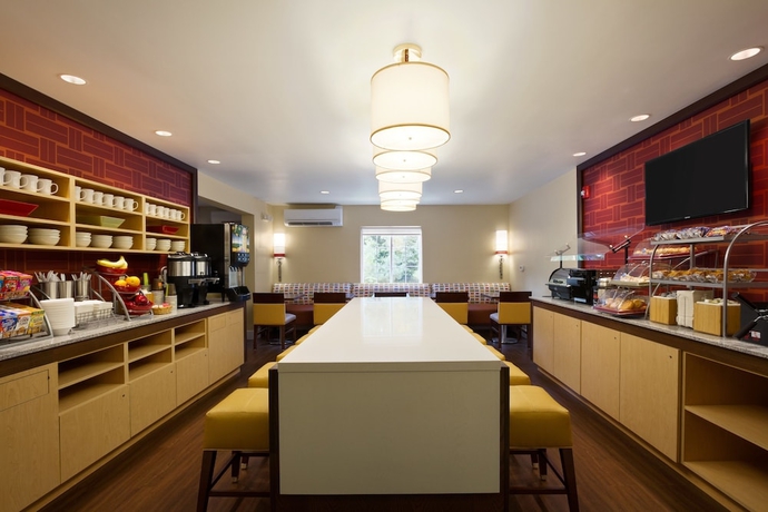Imagen del bar/restaurante del Hotel Mainstay Suites Charlotte - Executive Park. Foto 2