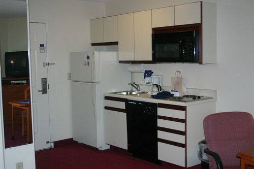 Imagen de la habitación del Hotel Mainstay Suites Emporia. Foto 4