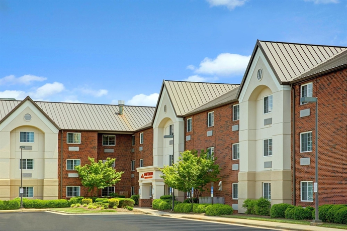 Imagen general del Hotel Mainstay Suites Greensboro. Foto 1