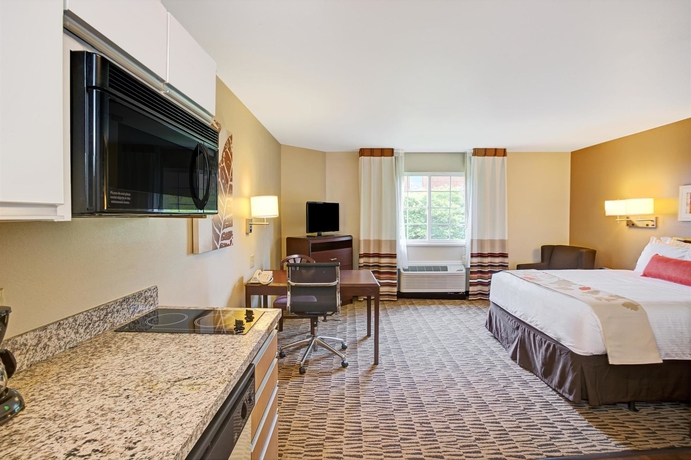 Imagen de la habitación del Hotel Mainstay Suites Greensboro. Foto 7