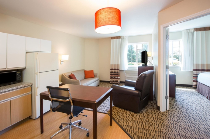 Imagen de la habitación del Hotel Mainstay Suites Greensboro. Foto 11