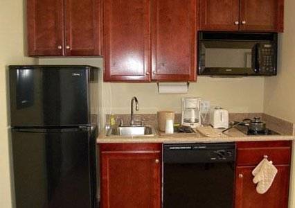 Imagen de la habitación del Hotel Mainstay Suites Houma. Foto 3