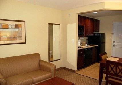 Imagen de la habitación del Hotel Mainstay Suites Houma. Foto 6