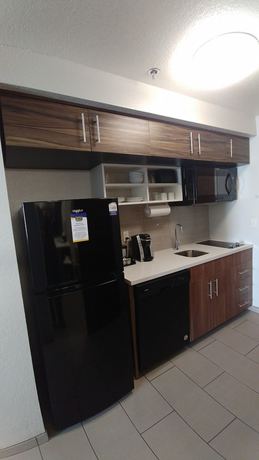 Imagen de la habitación del Hotel Mainstay Suites I-90 City Center. Foto 4