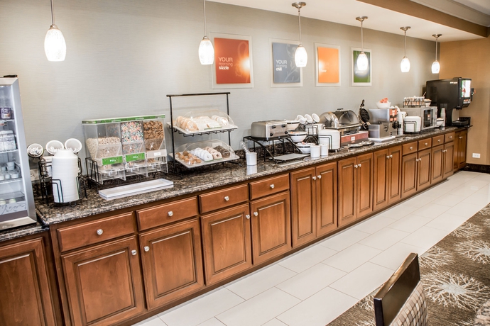 Imagen del bar/restaurante del Hotel Mainstay Suites Joliet I-55. Foto 8