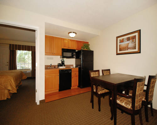 Imagen de la habitación del Hotel Mainstay Suites Knoxville North I-75. Foto 11