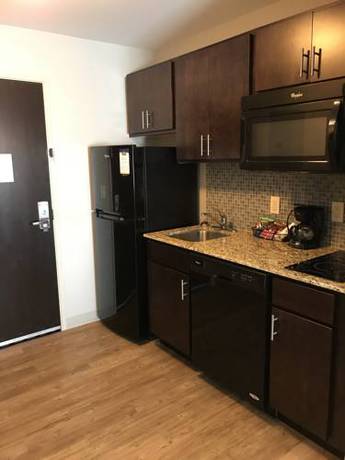 Imagen de la habitación del Hotel Mainstay Suites Lincoln University Area. Foto 6