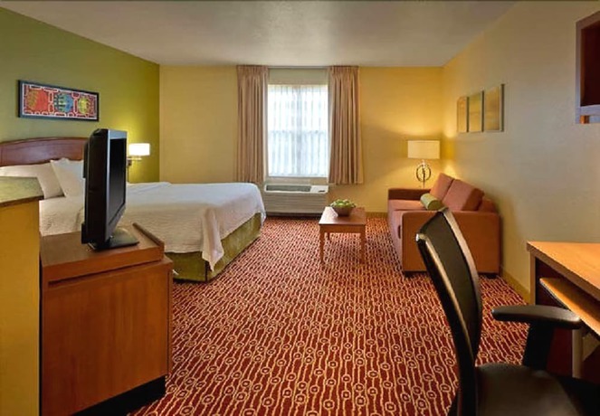 Imagen de la habitación del Hotel Mainstay Suites, Middleburg Heights. Foto 3