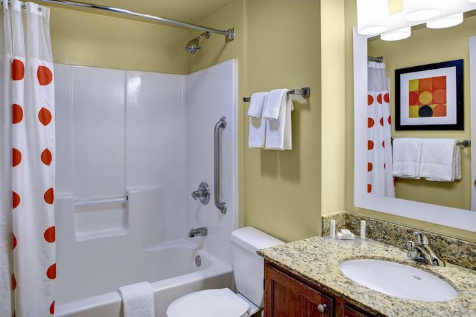 Imagen de la habitación del Hotel Mainstay Suites, Middleburg Heights. Foto 6