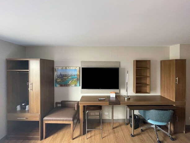 Imagen general del Hotel Mainstay Suites Oak Brook Terrace-chicago. Foto 6