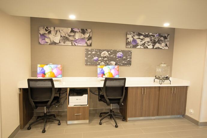 Imagen general del Hotel Mainstay Suites Oak Brook Terrace-chicago. Foto 7