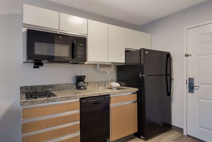 Imagen de la habitación del Hotel Mainstay Suites Omaha Old Mill. Foto 5