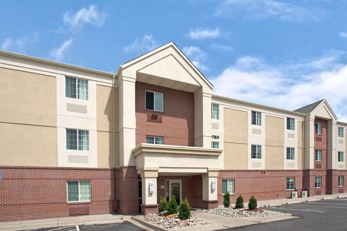 Imagen general del Hotel Mainstay Suites Omaha Old Mill. Foto 1