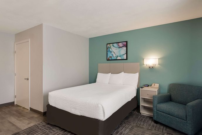 Imagen de la habitación del Hotel Mainstay Suites Omaha Old Mill. Foto 9