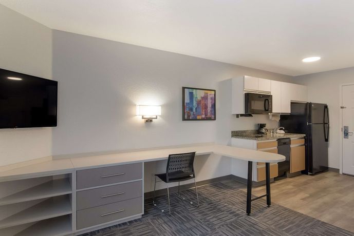 Imagen de la habitación del Hotel Mainstay Suites Omaha Old Mill. Foto 14