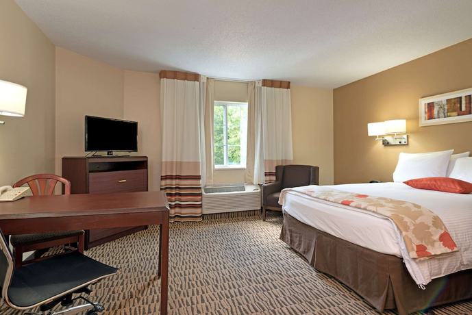 Imagen de la habitación del Hotel Mainstay Suites Omaha Old Mill. Foto 15