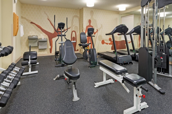 Imagen de los interiores del Hotel Mainstay Suites Orlando Altamonte Springs. Foto 11