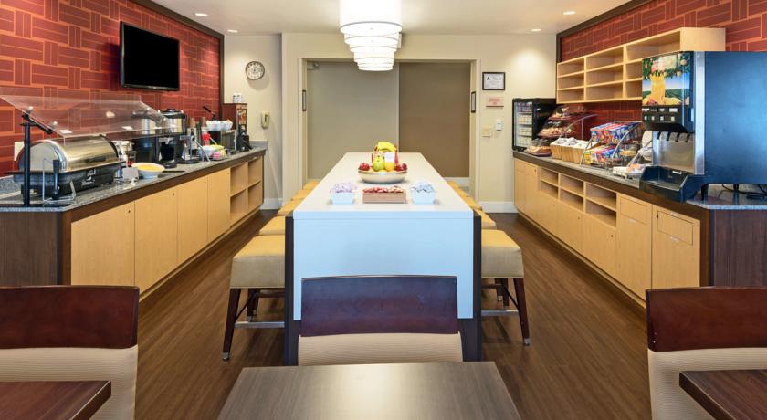 Imagen del bar/restaurante del Hotel Mainstay Suites Raleigh - Cary. Foto 3