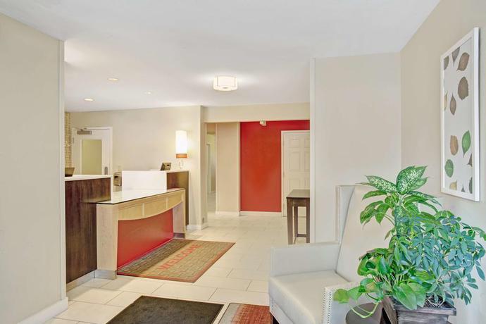 Imagen de los interiores del Hotel Mainstay Suites Salt Lake City Fort Union. Foto 8