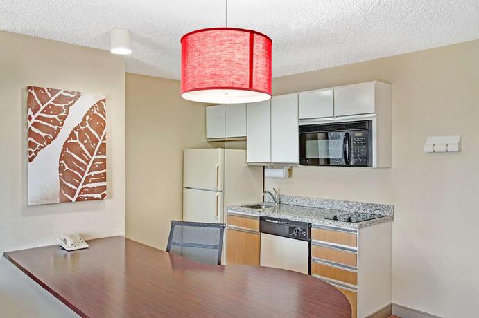 Imagen de la habitación del Hotel Mainstay Suites Salt Lake City Fort Union. Foto 6
