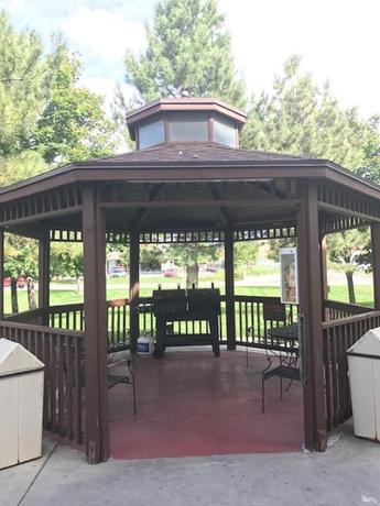 Imagen de los exteriores del Hotel Mainstay Suites Salt Lake City Fort Union. Foto 7