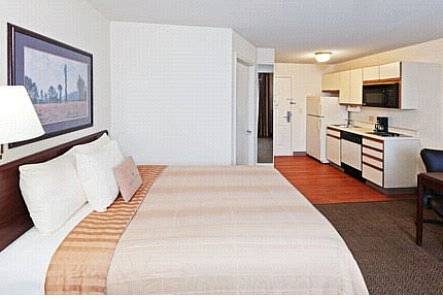 Imagen de la habitación del Hotel Mainstay Suites Wichita Northeast. Foto 5