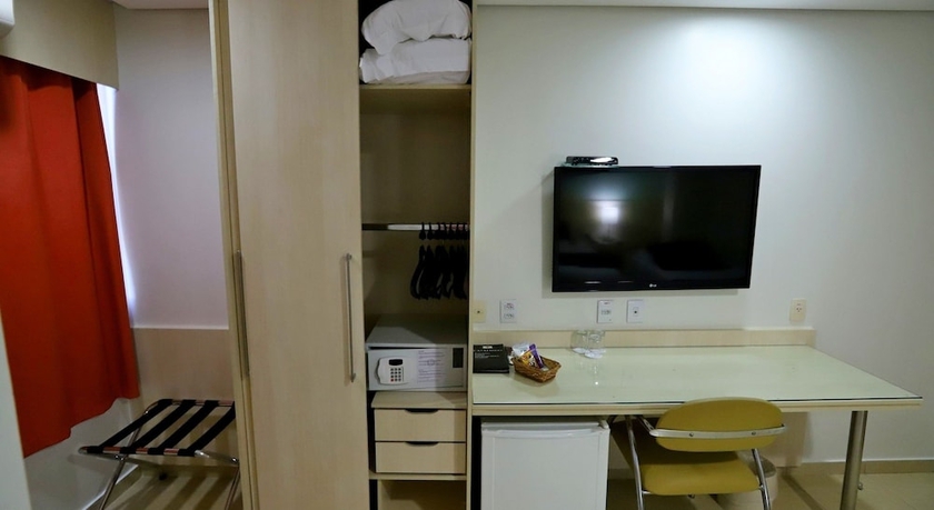 Imagen de la habitación del Hotel Maione. Foto 2