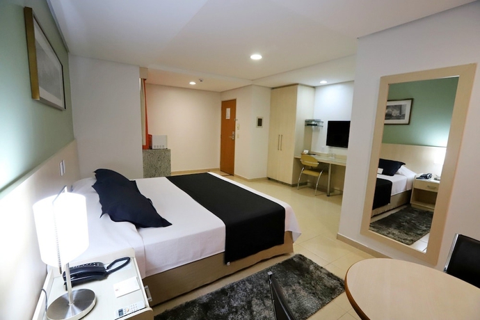 Imagen de la habitación del Hotel Maione. Foto 16