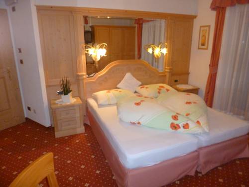 Imagen de la habitación del Hotel Mair. Foto 10
