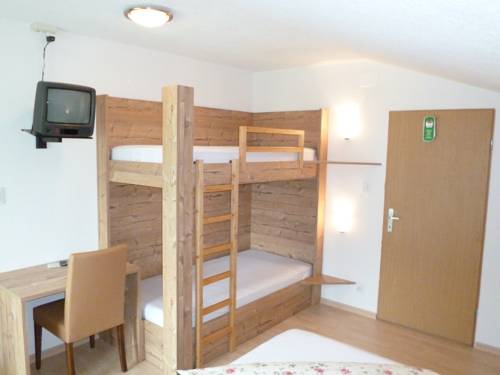 Imagen de la habitación del Hotel Mair. Foto 14