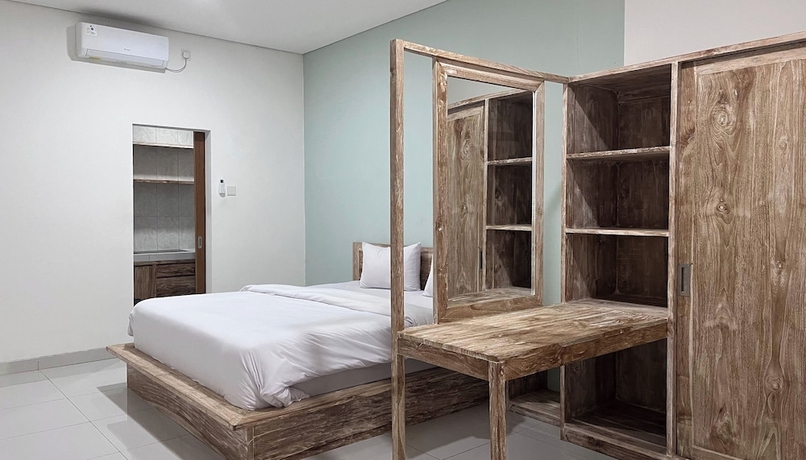 Imagen de la habitación del Hotel Maisaba Living Sibang Gede. Foto 8