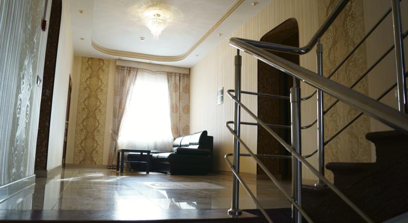 Imagen de los interiores del Hotel Maiskiy Sad. Foto 11