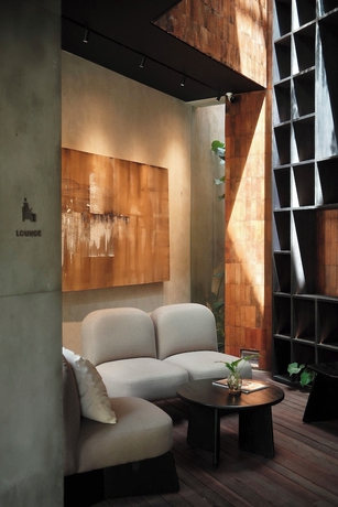 Imagen de los interiores del Hotel Maisola by ARTOTEL Semarang. Foto 16