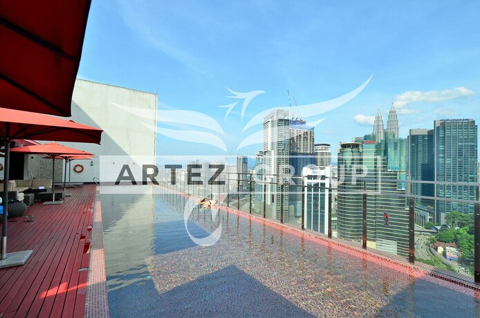 Imagen de la piscina del Hotel Maison 101 Dang Wangi By Artez. Foto 18