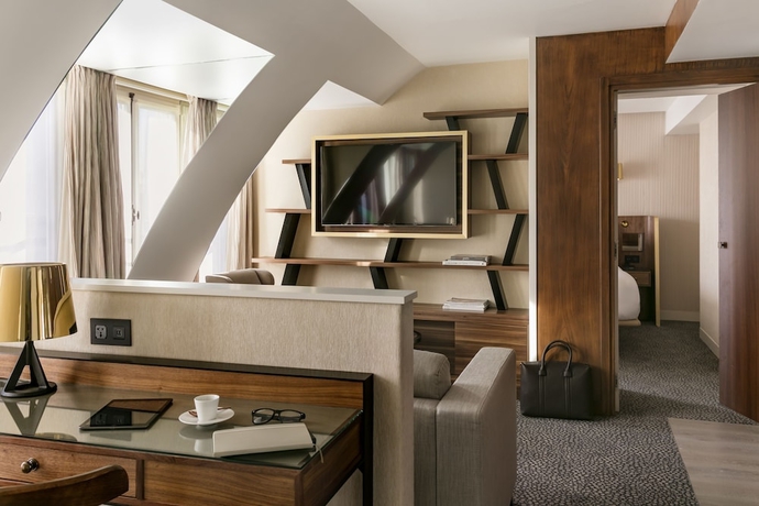 Imagen de la habitación del Hotel Maison Albar - Le Pont-neuf. Foto 2