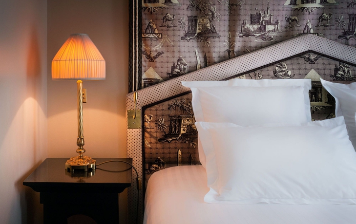 Imagen de la habitación del Hotel Maison Athénée. Foto 9