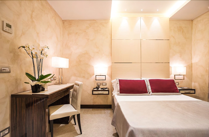 Imagen de la habitación del Hotel Maison Candia Luxury House. Foto 10