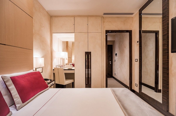 Imagen de la habitación del Hotel Maison Candia Luxury House. Foto 12