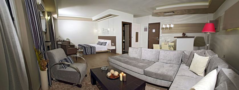 Imagen de la habitación del Hotel Maison, Chalkidona. Foto 18
