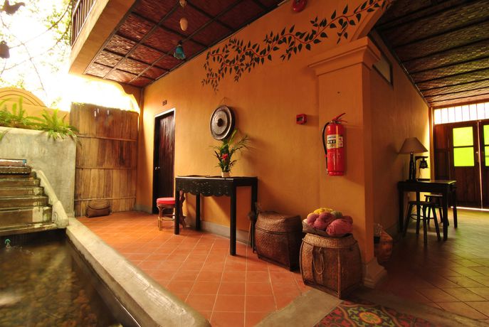 Imagen de los exteriores del Hotel Maison Dalabua. Foto 11